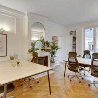 Bureau privé 32 m² 8 postes Coworking Rue d'Antin Paris 75002 - photo 1